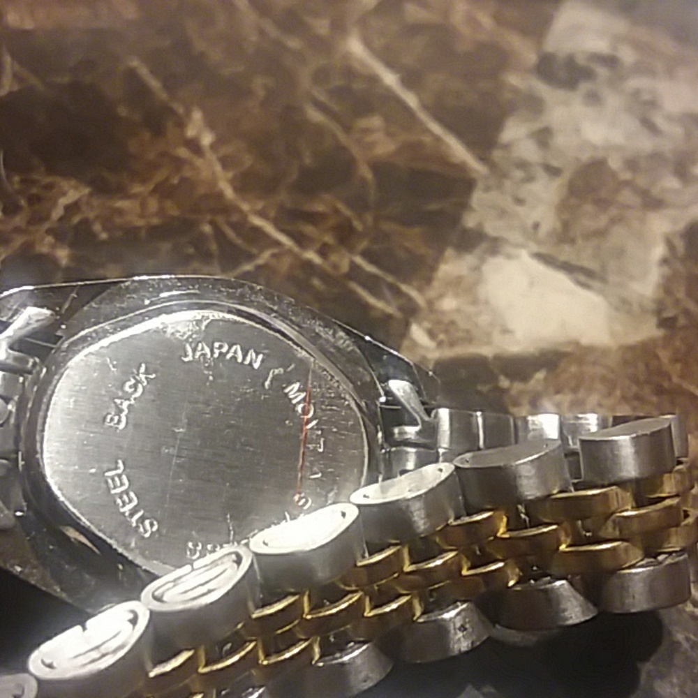 Watch - Picture 4 of 4